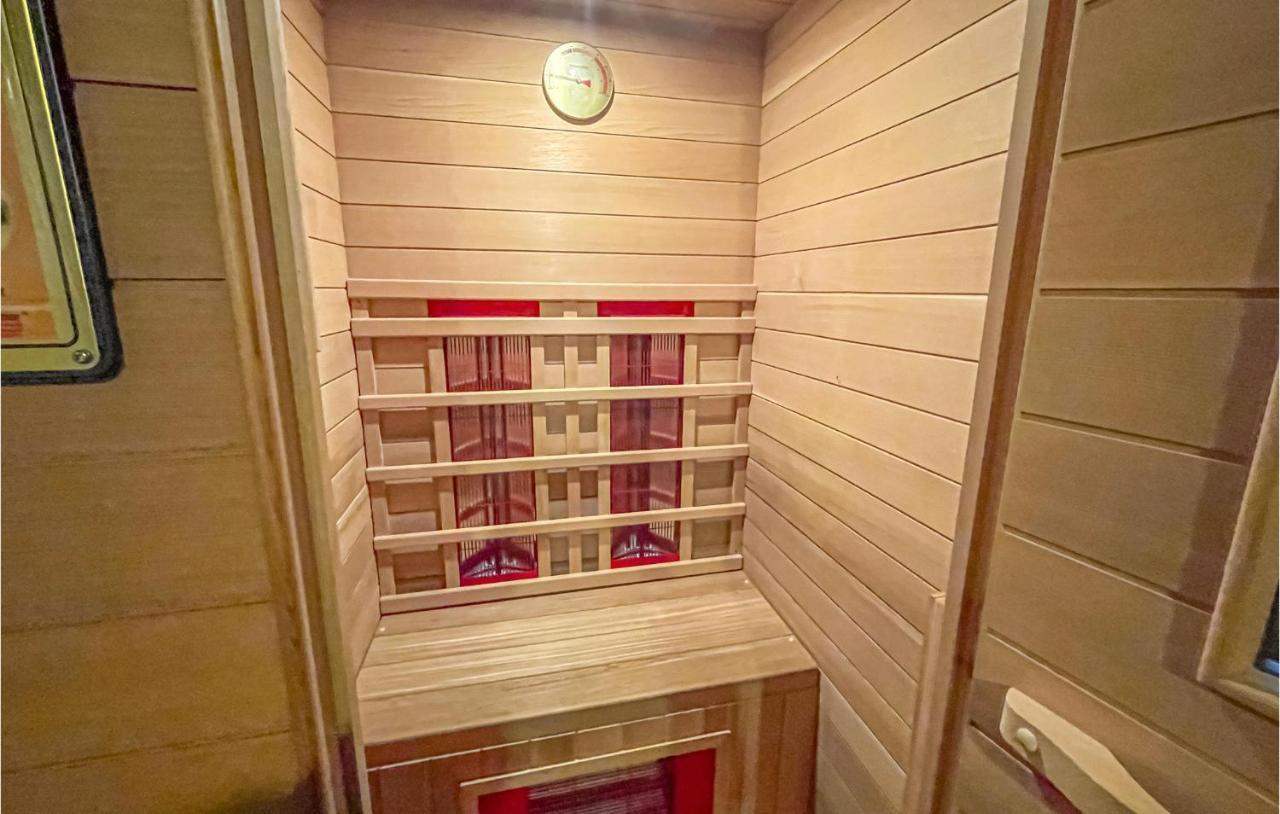 Awesome Home In Emst With Kitchen Dış mekan fotoğraf